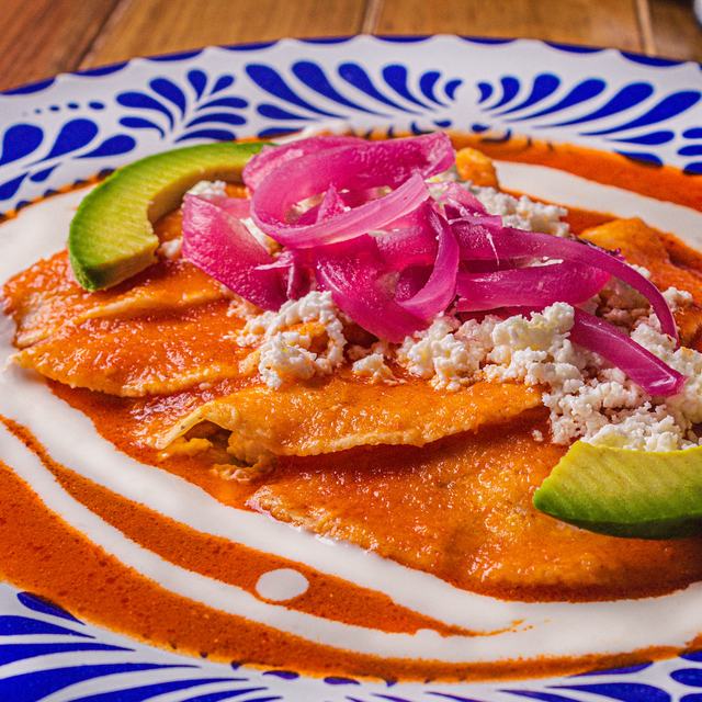 Entomatadas rellenas de huevo verde o queso