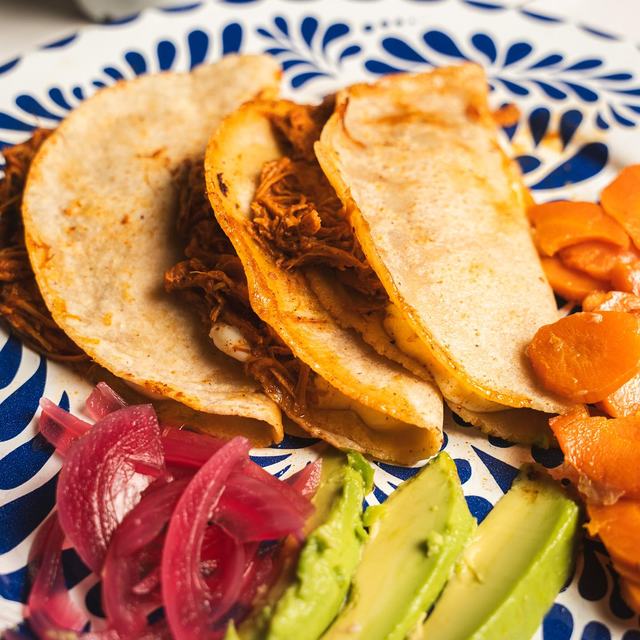 Tacos de cochinita, 3 piezas